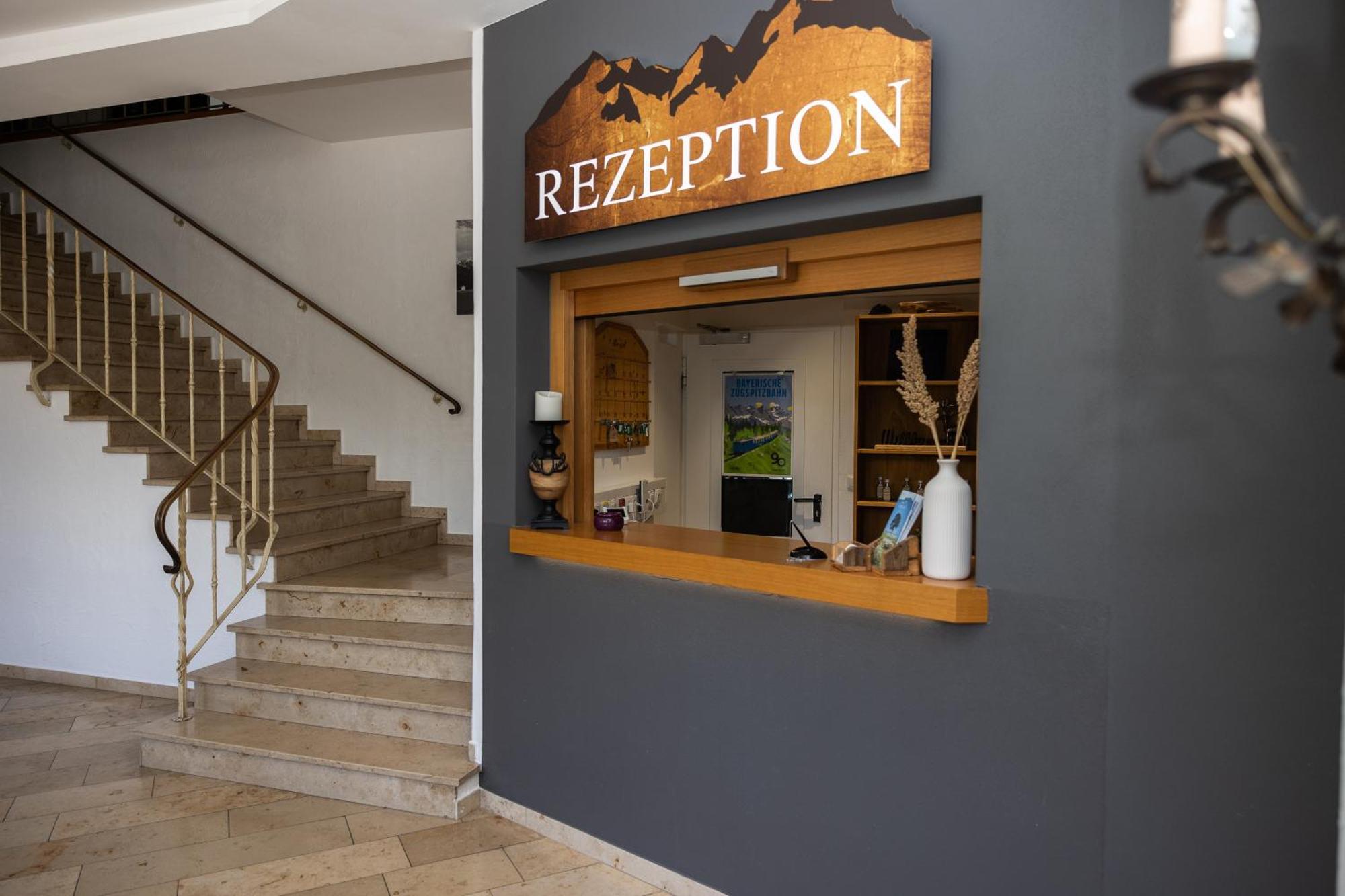 Hotel Gasthof Alter Wirt Farchant Ngoại thất bức ảnh